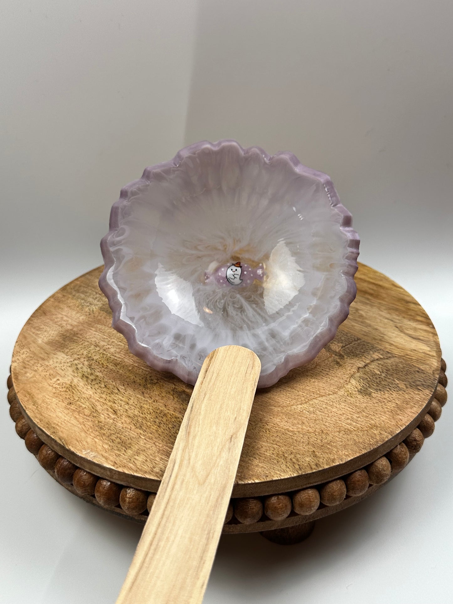 Small Resin Dish: Soft White/ Lilac + Old School Ghost Candy