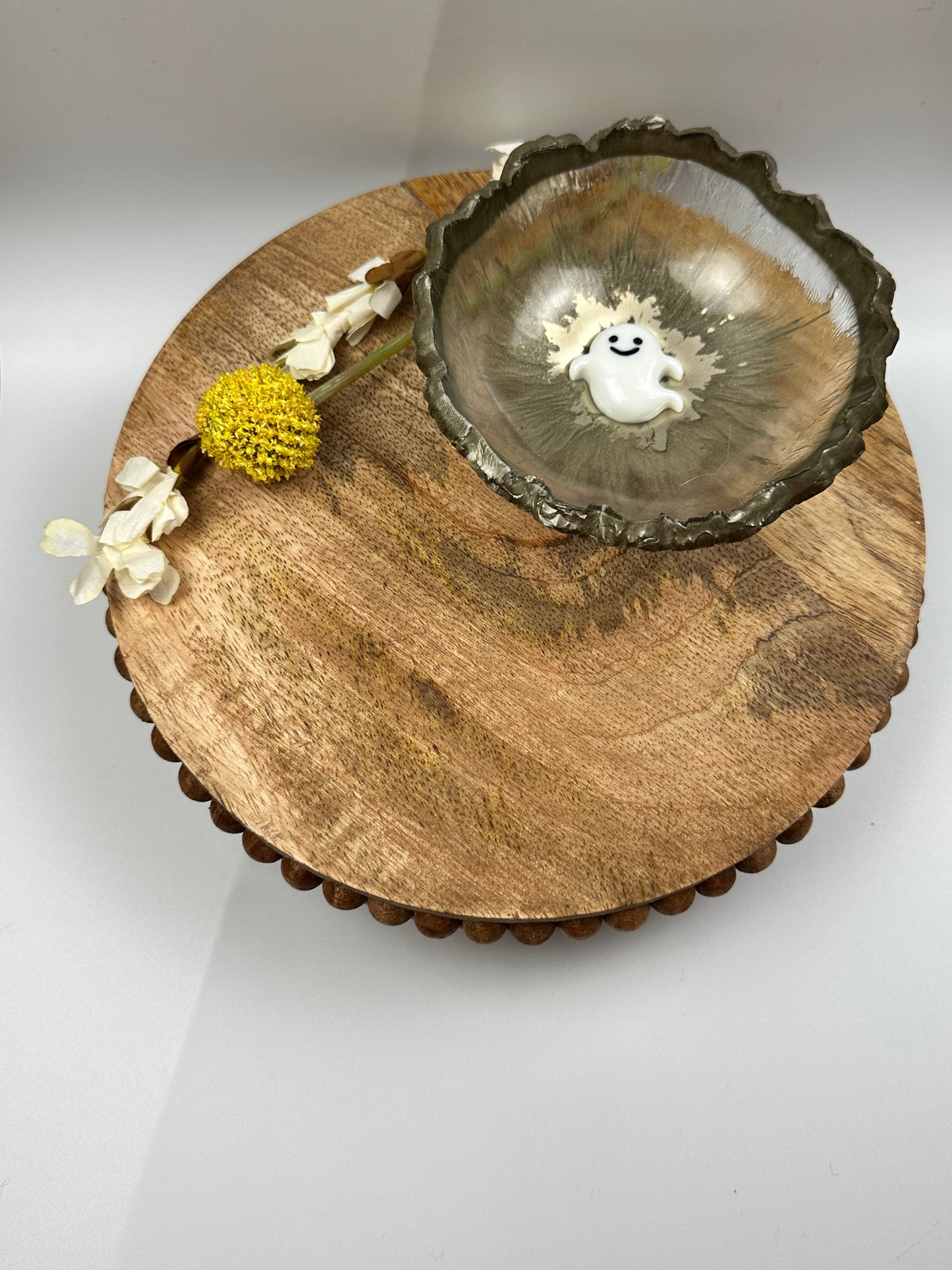 Small Resin Dish: Pewter + Friendly Ghost
